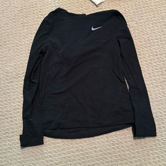Nike long sleeve - Picture 1 of 2